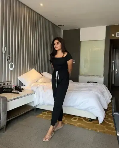 Call Girls Vastrapur Cash On Delivery