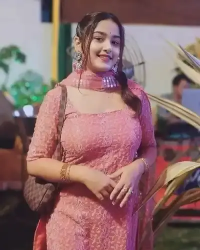 Call Girls Vastrapur Cash On Delivery